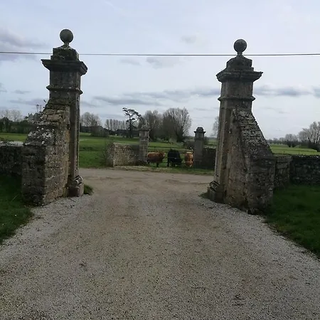 Manoir De Grainville Bed & Breakfast *